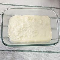 椰丝牛奶小方糕