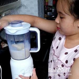 如何制作香蕉奶昔盆栽