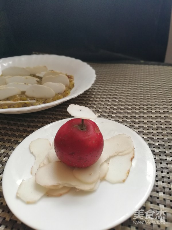 马蹄蘸猕猴桃酱