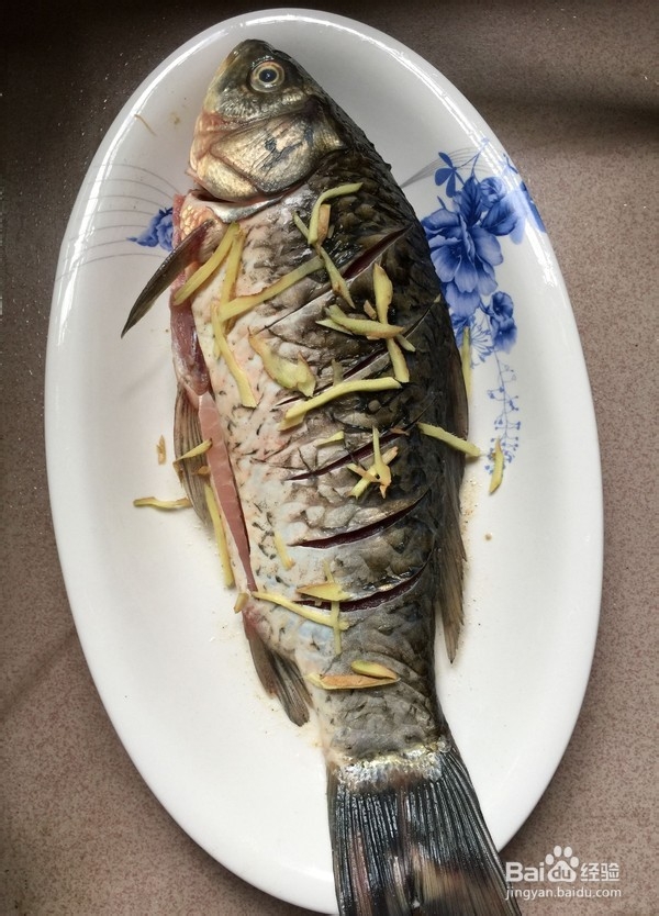 如何泡菜烧鲫鱼
