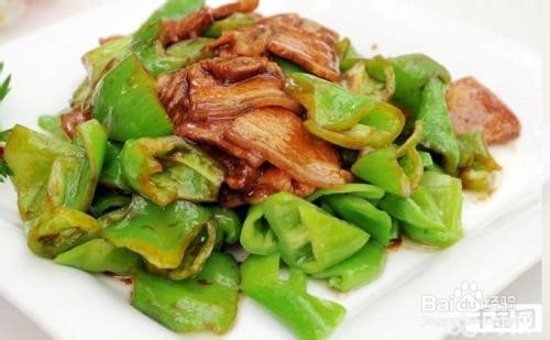 菜椒炒五花肉