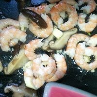 怎么做美味的虾仁炒香芹