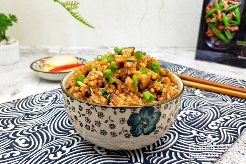香菇酱油炒饭
