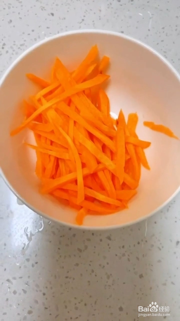 如何制作包菜鸡蛋炒粉丝