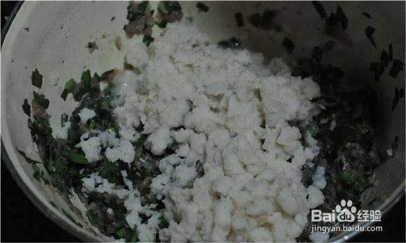 家庭自制猪肉韭菜莲藕饺子