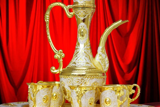 制作铜餐具用黄铜还是紫铜