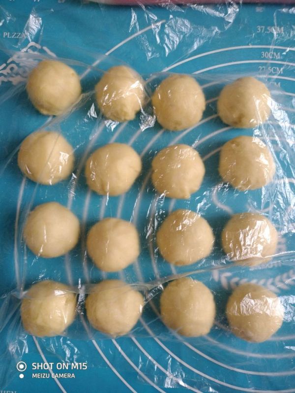牛角包《消耗淡奶油》