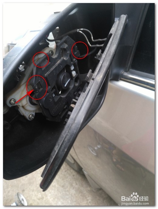 14款卡罗拉怎么自己动手更换转向灯