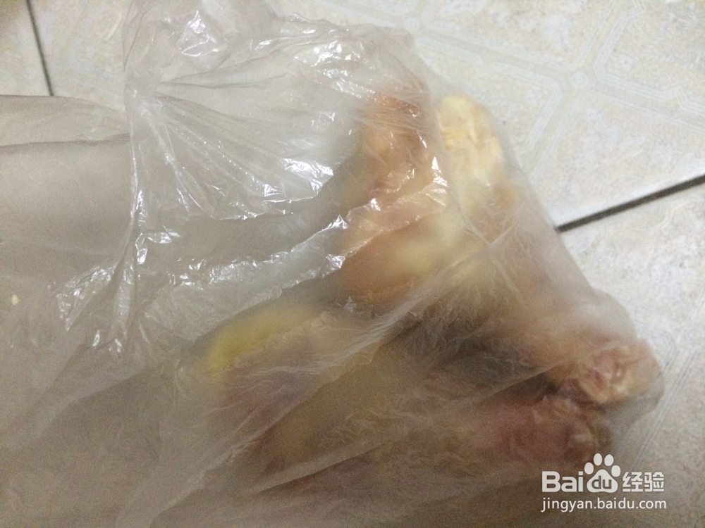 怎么做香菇鸡腿土豆汤?