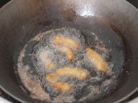 炸无骨鸡柳的做法