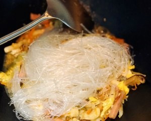 东北特色菜白菜炖粉条