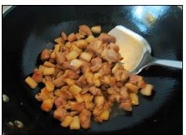 家常烧肉：[2]咖喱猪肉块