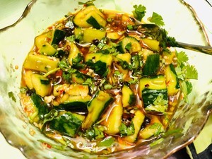 凉拌拍黄瓜家常菜