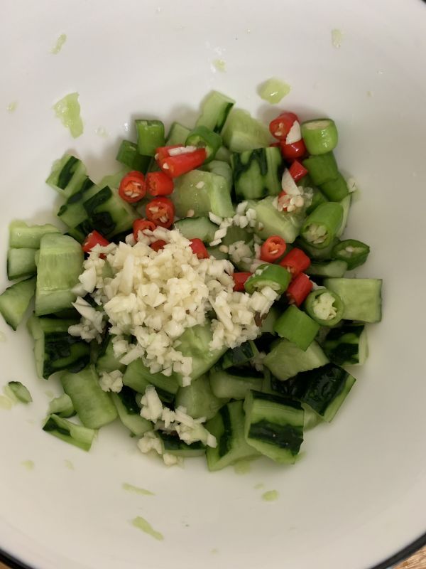 凉拌黑木耳黄瓜