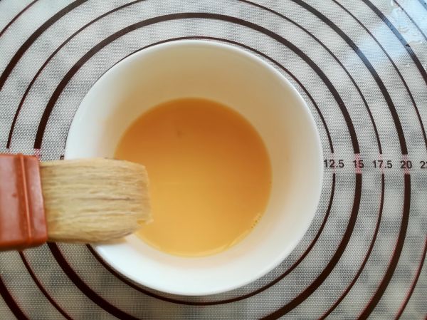 红豆沙蛋黄月饼