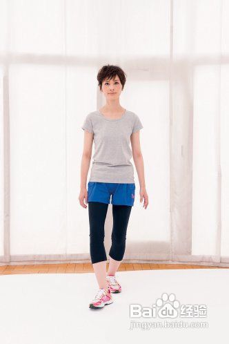 正确的走姿教你做个苗条气质美人、、