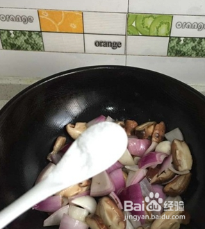 洋葱花菇小炒的做法