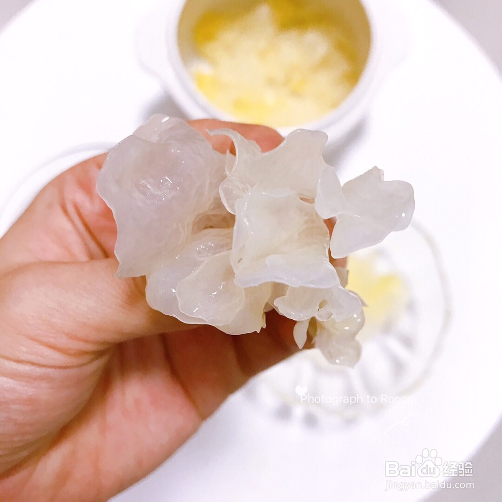 奶奶教你做灰枣银耳羹