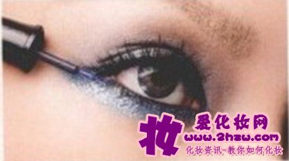 怎么变身摇滚Party妆容