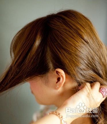 尽显清爽气质的盘发教程