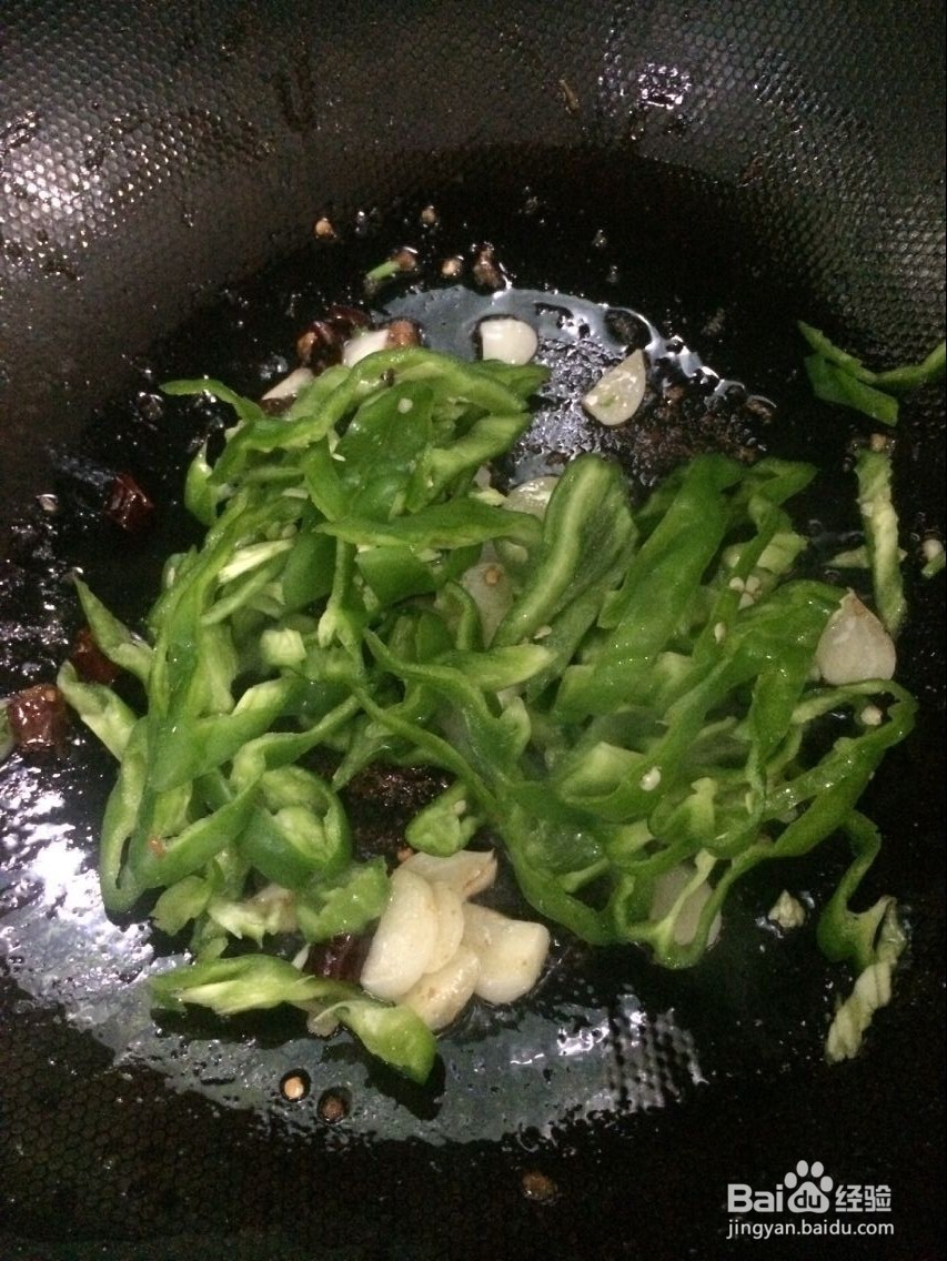 家常青椒千张炒肉丝的具体做法