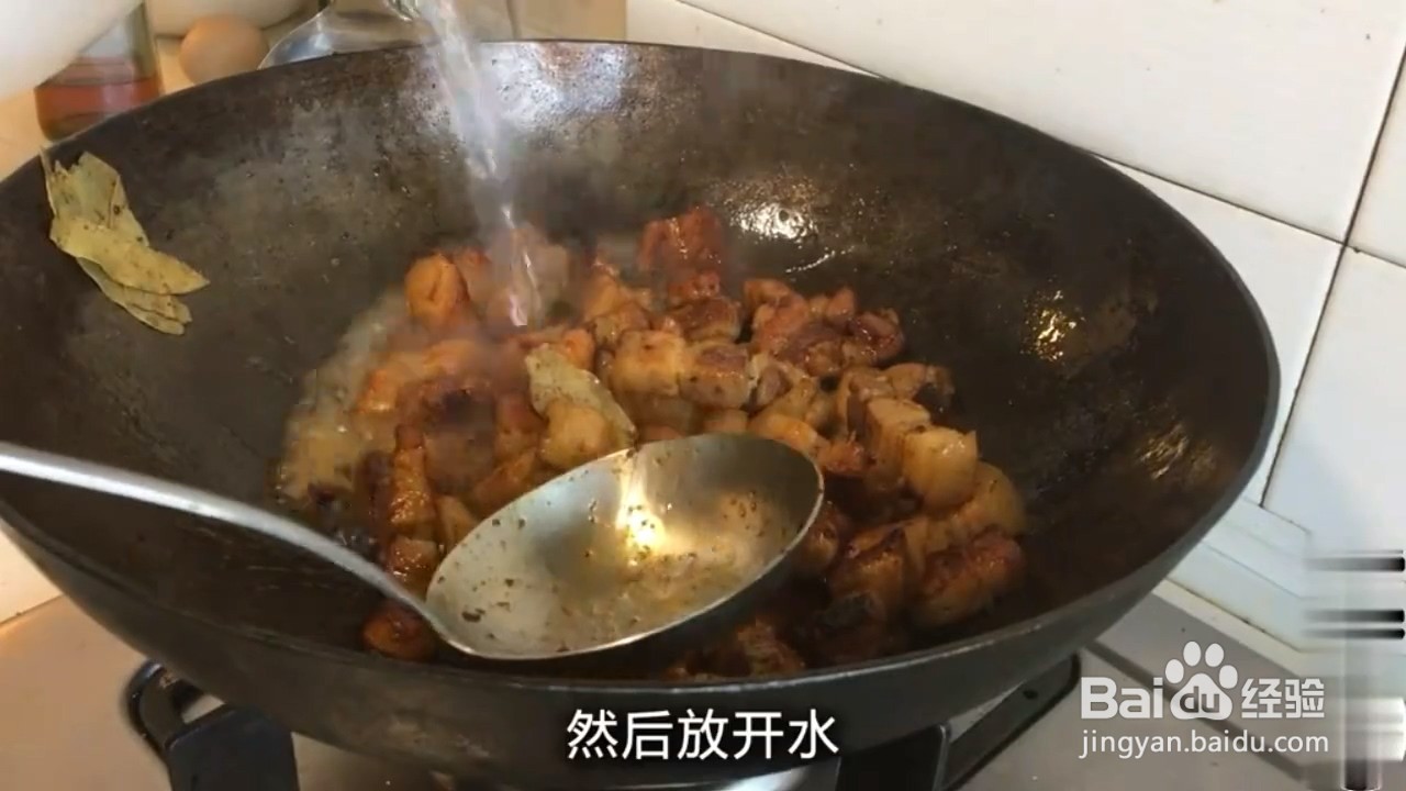 如何制作好吃的鹌鹑蛋红烧肉