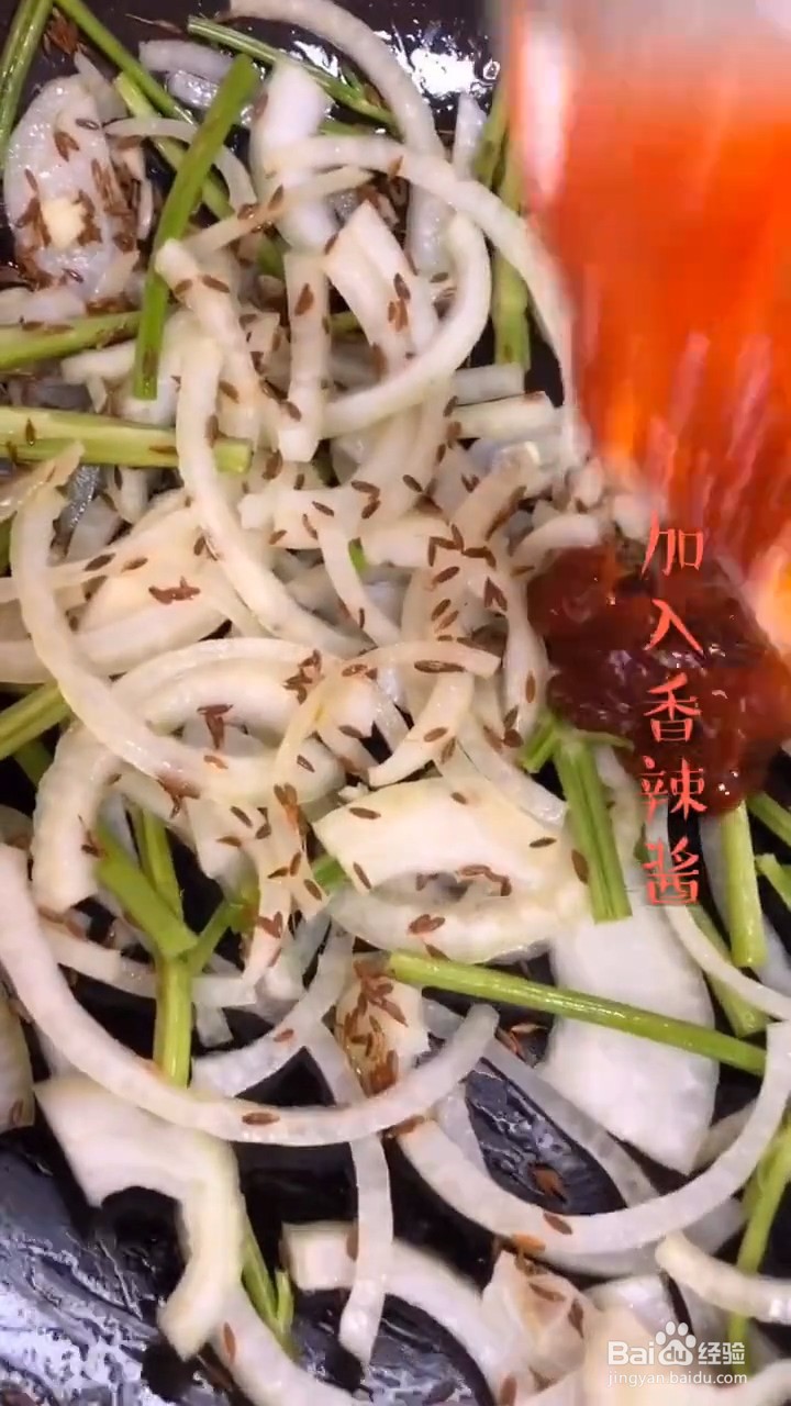 如何自制美味好吃的香辣鸡脖