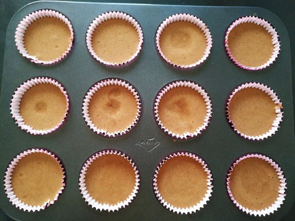 可可戚风纸杯蛋糕