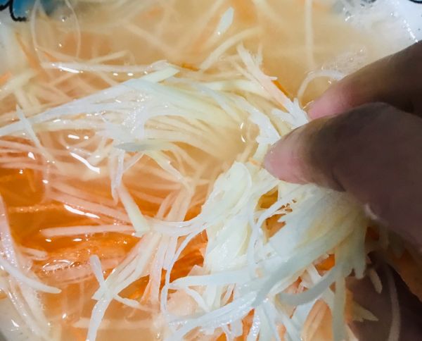 鸟巢土豆丝煎蛋饼