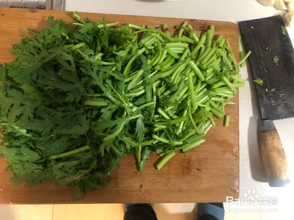 家常蒜片炒茼蒿