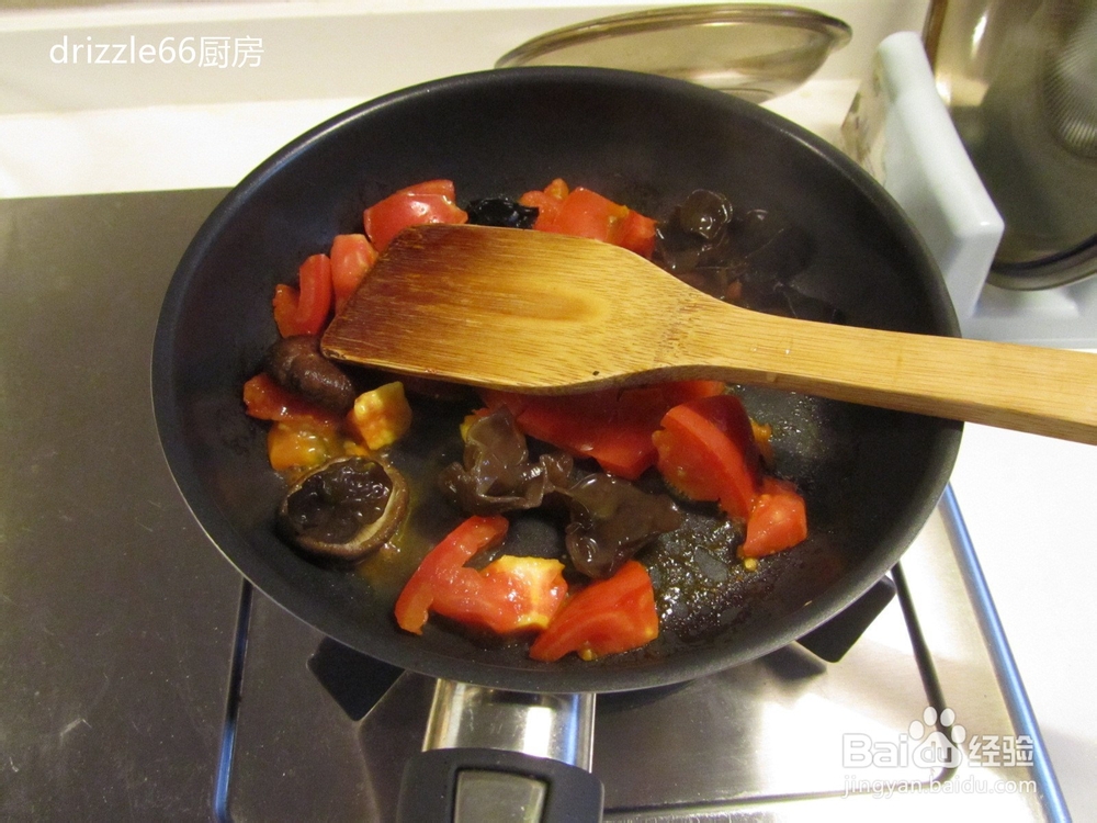 西红柿木耳烩素鸡——适合带便当的菜