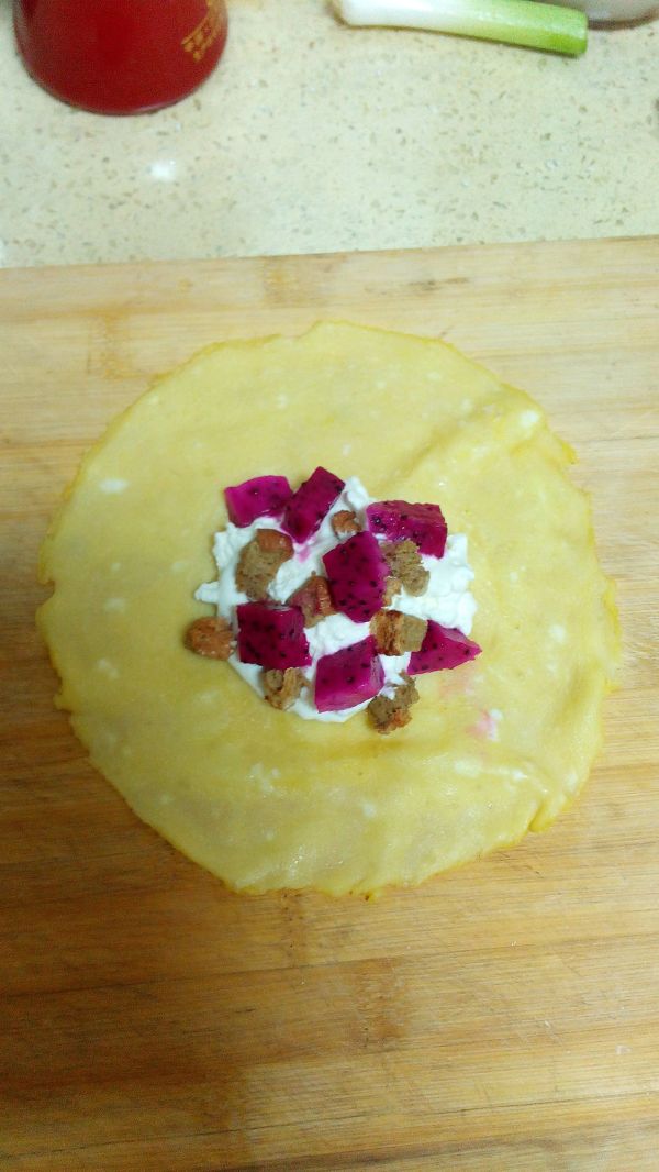 蛋糕火龙果班戟