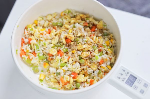 杂蔬酱油蛋炒饭