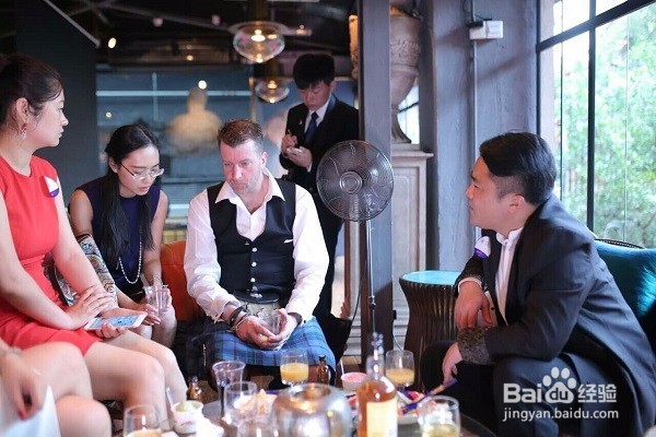 都市职场女性如何积累更多的人脉