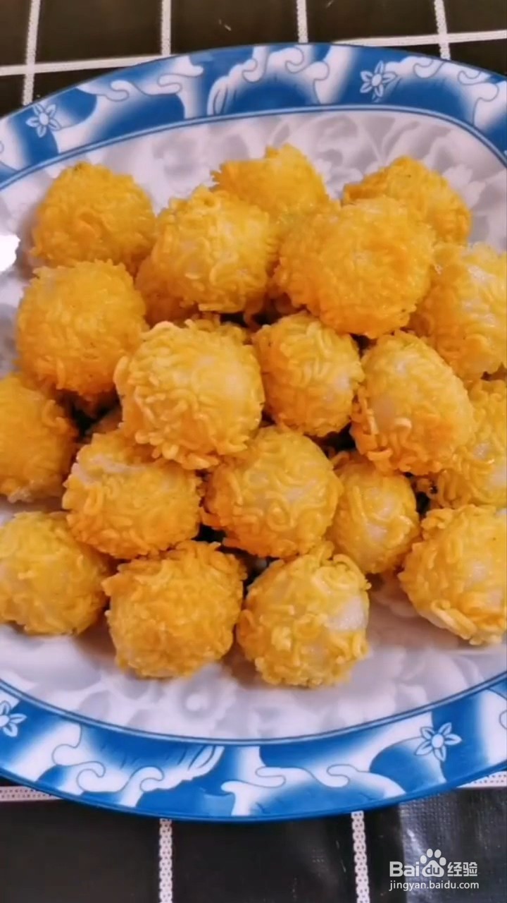 如何在家自制方便面炸汤圆