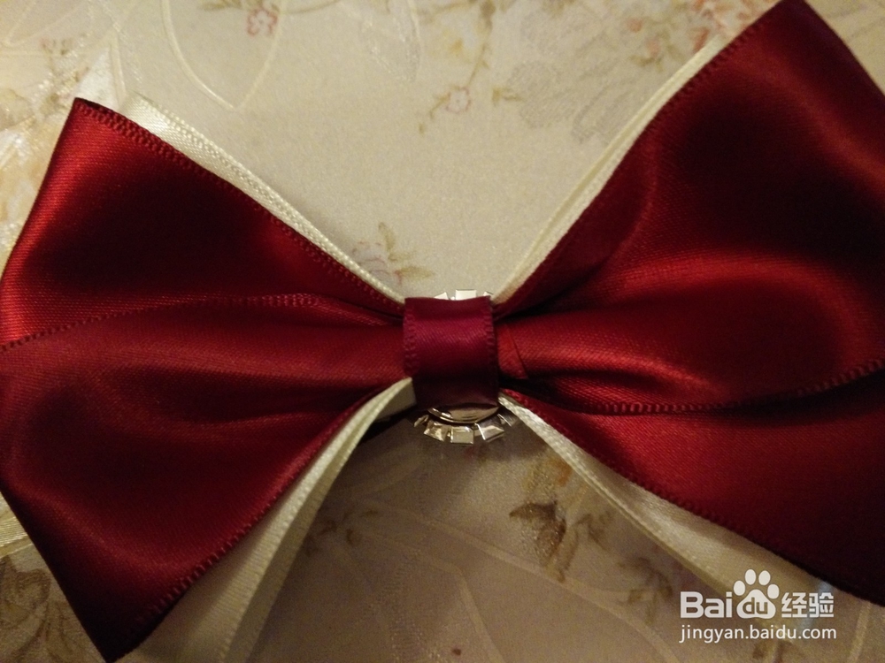 手工制作：酒红色双色镶珠蝴蝶结发夹