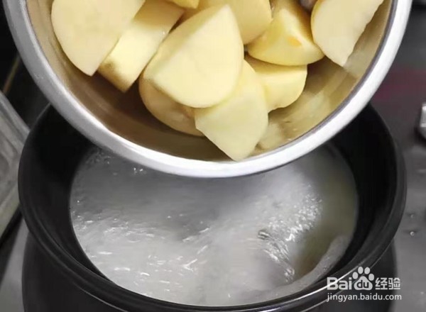 土豆淮山鸡汤