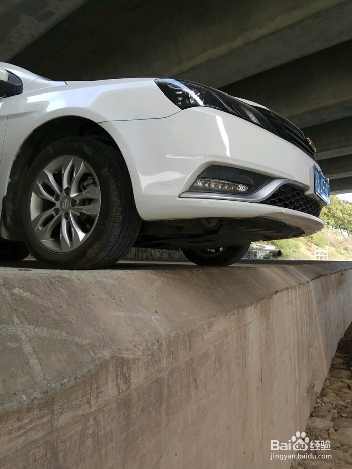 吉利帝豪机滤怎么动手自己换