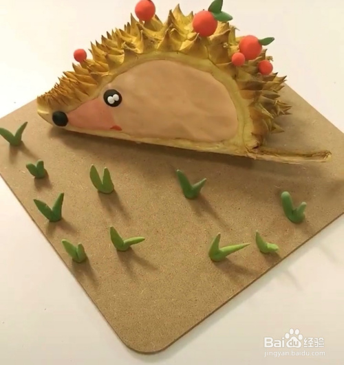 教你用榴莲壳制作小刺猬