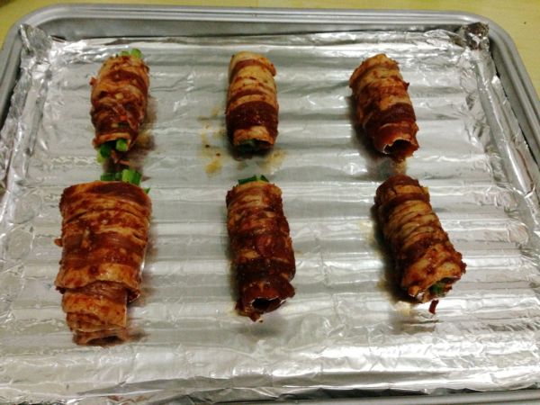 烤韭菜五花肉卷