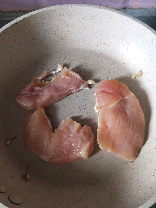 减脂鸡丝荞麦面