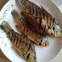如何制作红烧鲫鱼