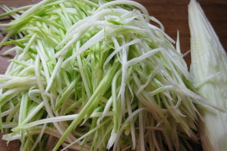 凉拌西葫芦丝怎么做