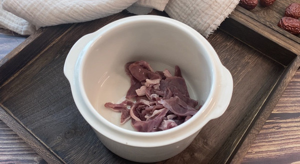 猪心百合莲子汤