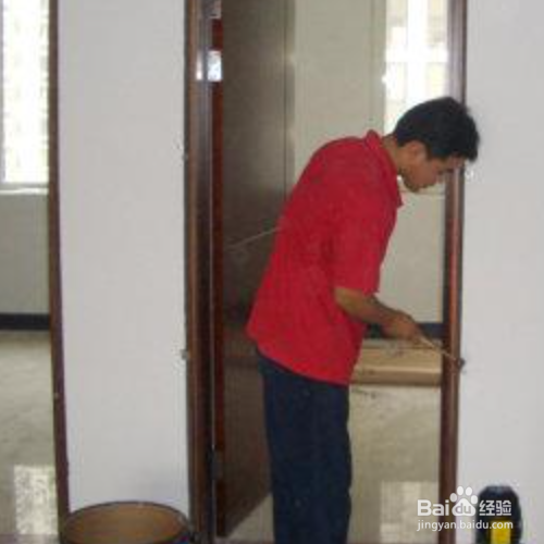 快速解决门与门框太紧