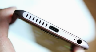 手机上的耳机孔有啥小妙用?