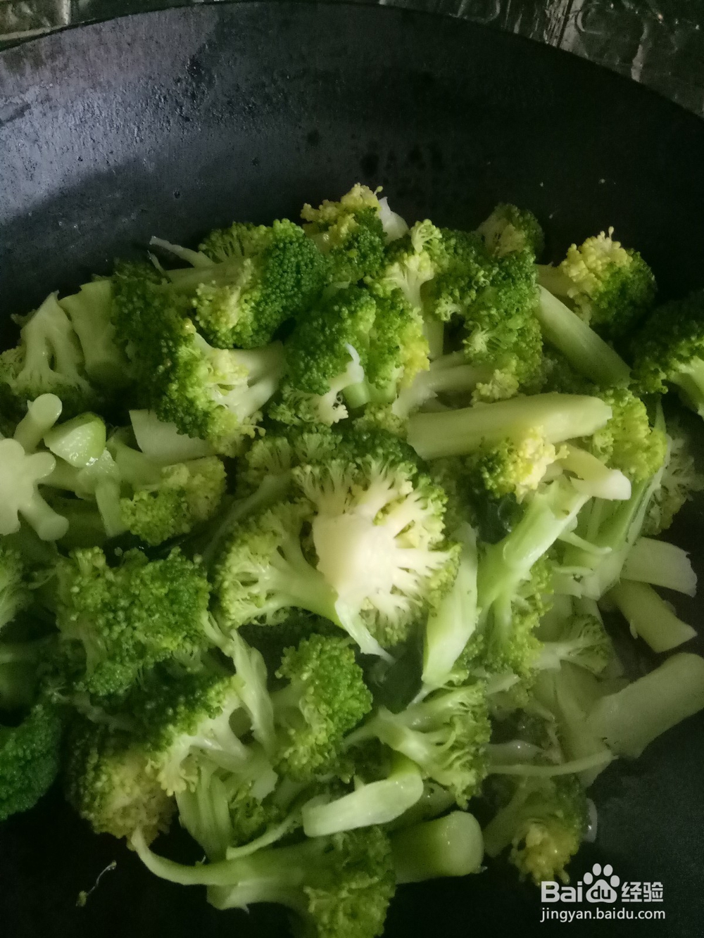 在家炒西兰花