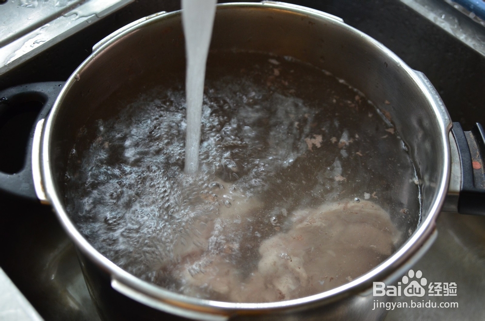 尾骨粉丝茶树菇汤