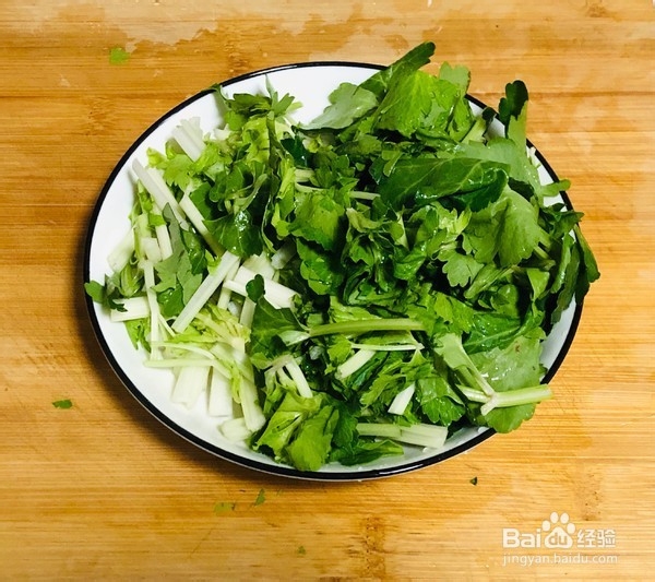 芹菜肉丝的步骤