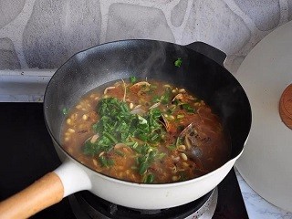 海鲜麻辣烫怎么做？